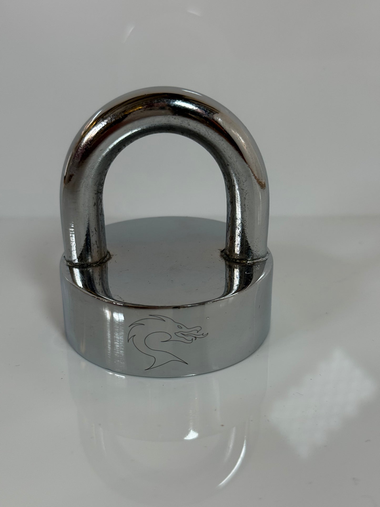 Yoroi concave hasp enswell