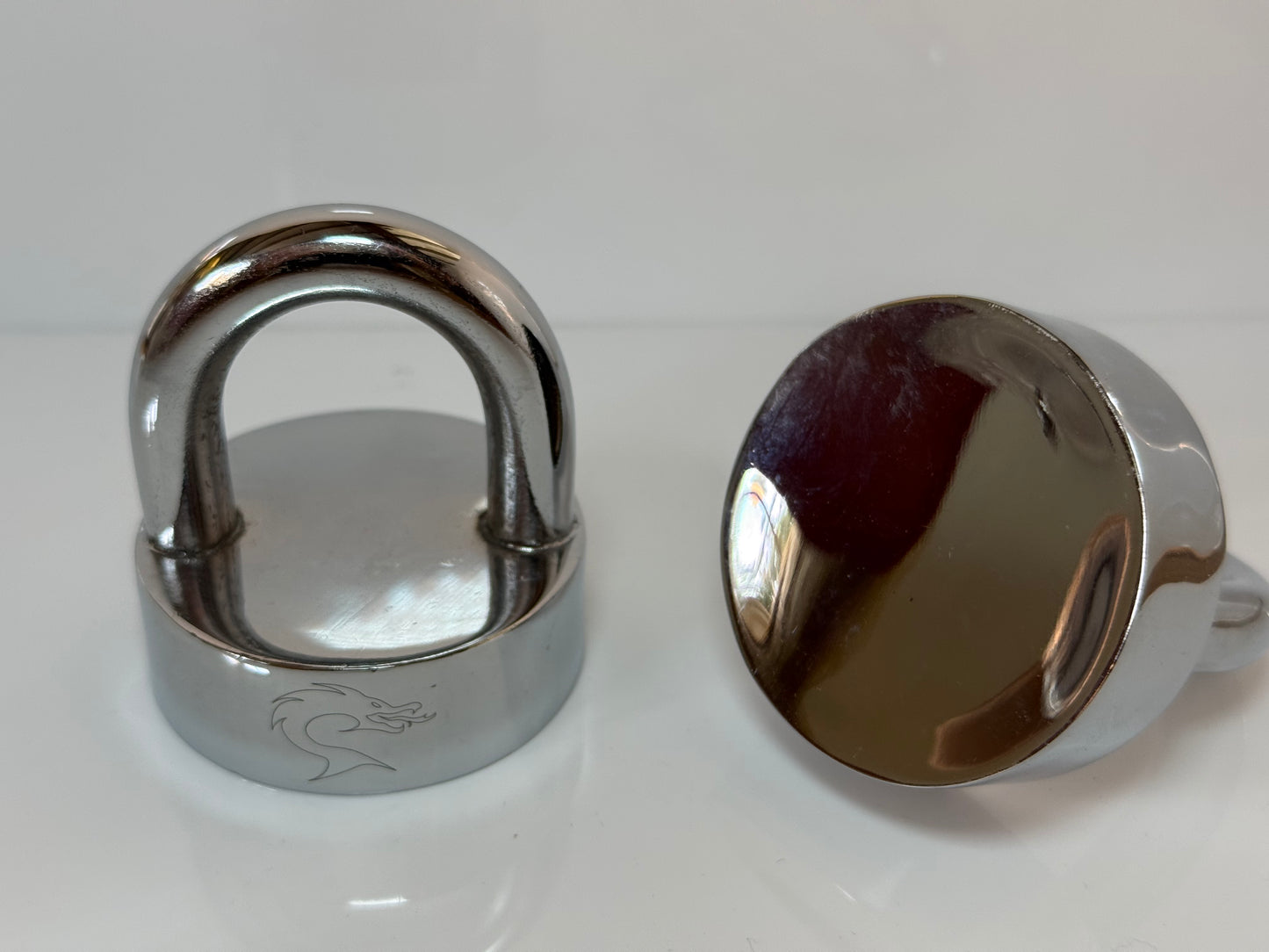 Yoroi concave hasp enswell