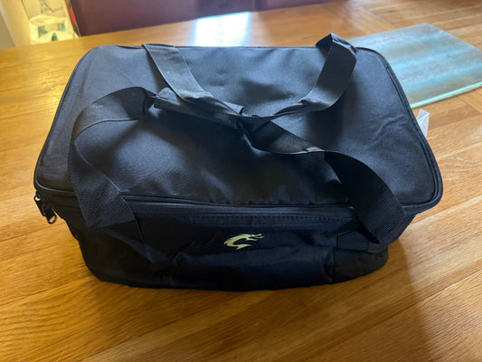 Travel tote collapsible